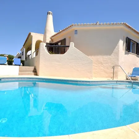 Villa Old Village Area And Close To Amenities, Overlooking Golf Course Quarteira