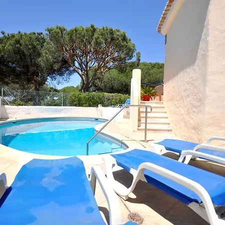 Villa Old Village Area And Close To Amenities, Overlooking Golf Course Quarteira