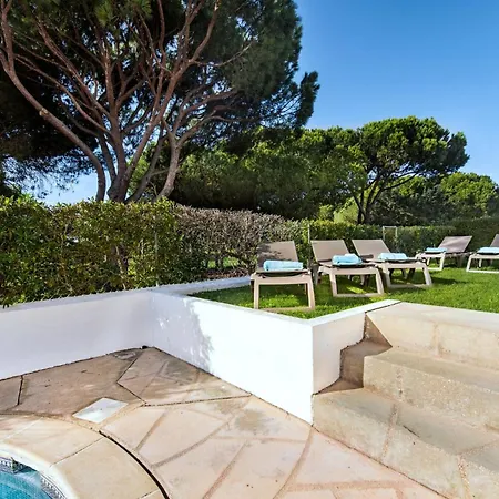 Villa Old Village Area And Close To Amenities, Overlooking Golf Course Quarteira