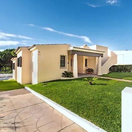 Old Village Area And Close To Amenities, Overlooking Golf Course Villa Quarteira