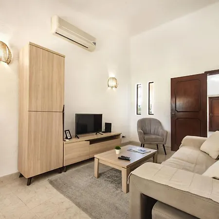 Old Village Area And Close To Amenities, Overlooking Golf Course Villa *