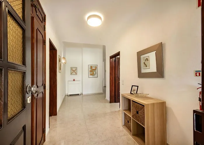 Villa Old Village Area And Close To Amenities, Overlooking Golf Course
