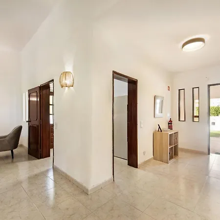 Old Village Area And Close To Amenities, Overlooking Golf Course Willa *