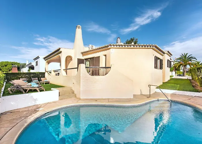 Old Village Area And Close To Amenities, Overlooking Golf Course * Quarteira