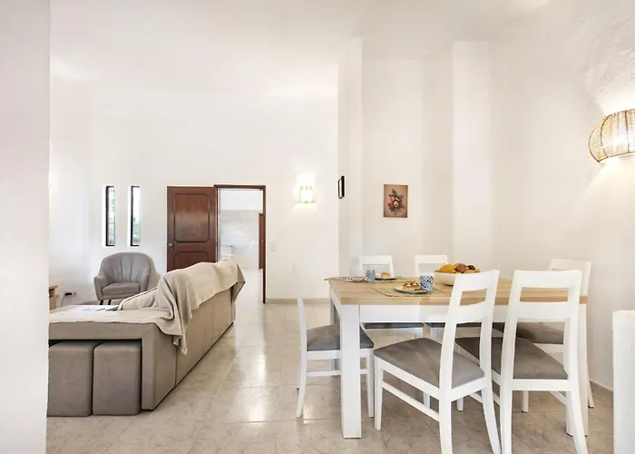 Old Village Area And Close To Amenities, Overlooking Golf Course Quarteira