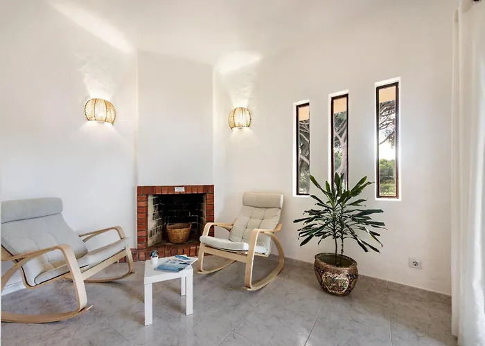 Old Village Area And Close To Amenities, Overlooking Golf Course * Quarteira